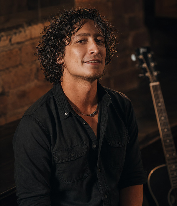 Marcel Rosado - acoustic performer based in Atlanta, GA